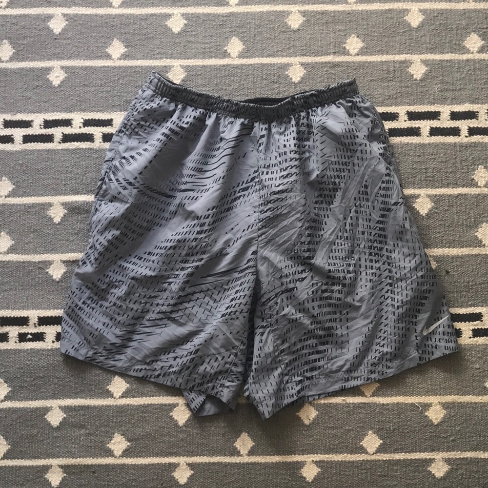 Nike Dri-Fit shorts size Large